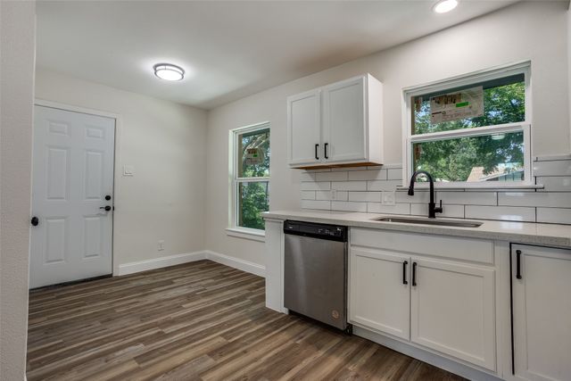3315 Crest Ridge Drive, Dallas, TX 75228