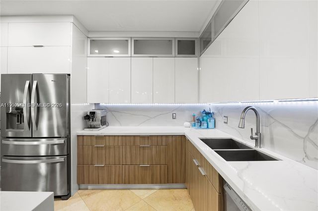 11243 NW 58th Ter 1, Doral, FL 33178