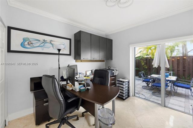 11243 NW 58th Ter 1, Doral, FL 33178