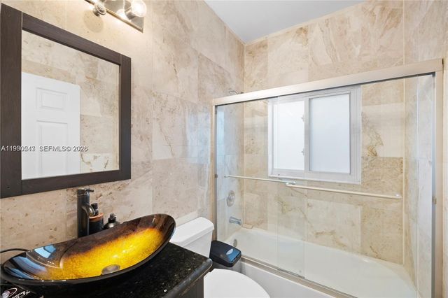 11243 NW 58th Ter 1, Doral, FL 33178