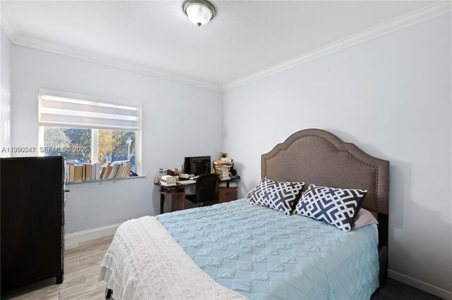 11243 NW 58th Ter 1, Doral, FL 33178