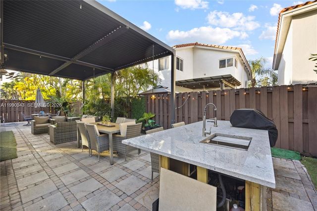 11243 NW 58th Ter 1, Doral, FL 33178