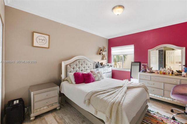 11243 NW 58th Ter 1, Doral, FL 33178