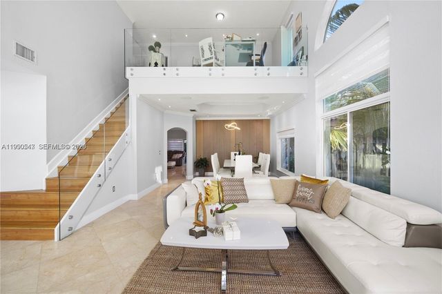 11243 NW 58th Ter 1, Doral, FL 33178