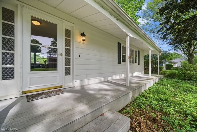 3331 Edington Road, Fairlawn, OH 44333