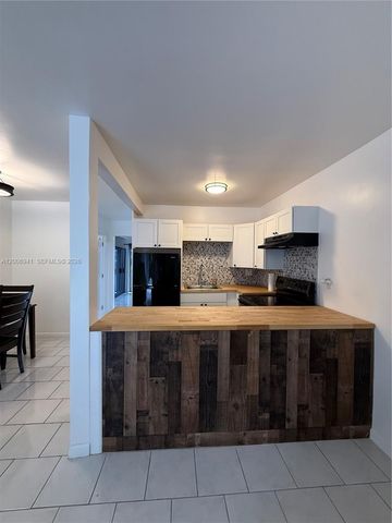 15610 NE 6th Ave 10D, Miami, FL 33162