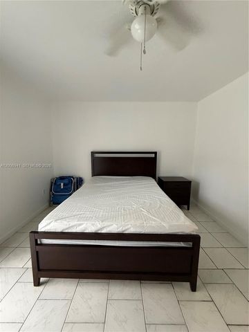 15610 NE 6th Ave 10D, Miami, FL 33162