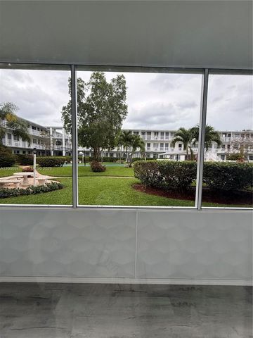 15610 NE 6th Ave 10D, Miami, FL 33162