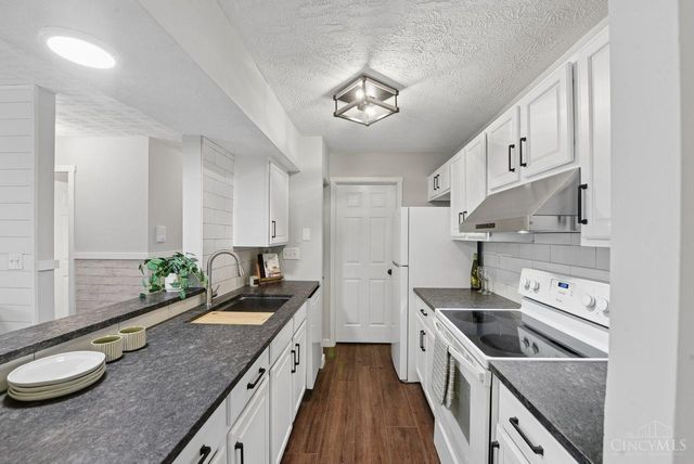8919 Eagleview Drive, West Chester, OH 45069