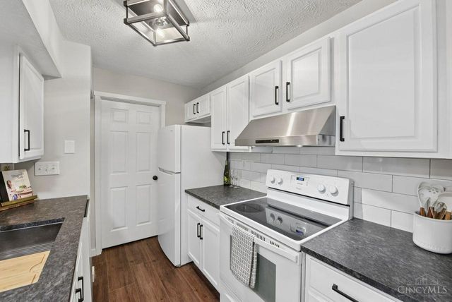 8919 Eagleview Drive, West Chester, OH 45069