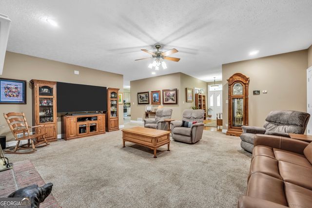 185 Red Maple Drive, Hampton, GA 30228