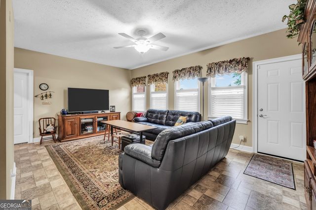 185 Red Maple Drive, Hampton, GA 30228