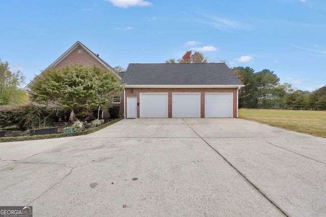 185 Red Maple Drive, Hampton, GA 30228