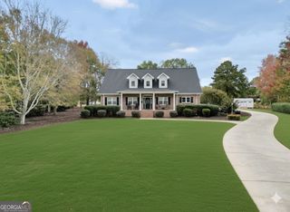 185 Red Maple Drive, Hampton, GA 30228