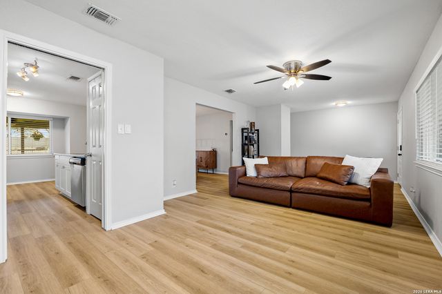 12902 Lone Shadow, Live Oak, TX 78233