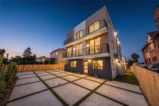 1261 S Longwood Avenue 2, Los Angeles, CA 90019