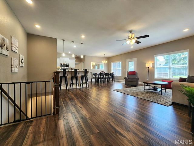312 Christina Lane, Poplar Bluff, MO 63901
