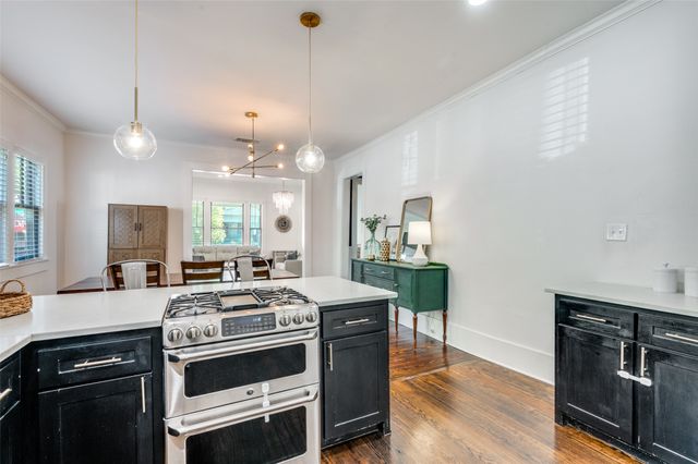 1800 S Adams Street, Fort Worth, TX 76110