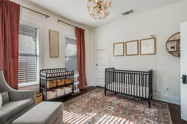 1800 S Adams Street, Fort Worth, TX 76110