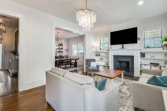 1800 S Adams Street, Fort Worth, TX 76110