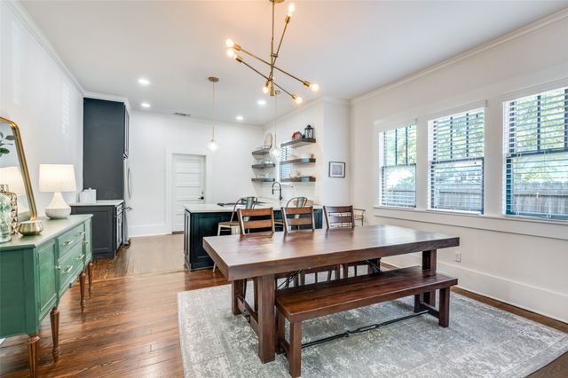 1800 S Adams Street, Fort Worth, TX 76110