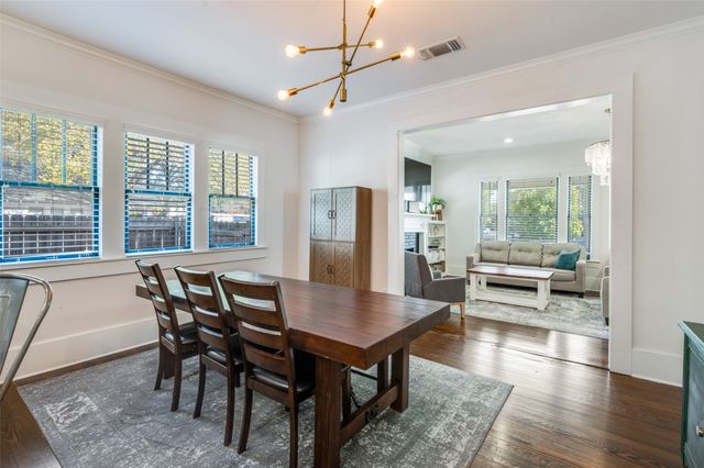 1800 S Adams Street, Fort Worth, TX 76110