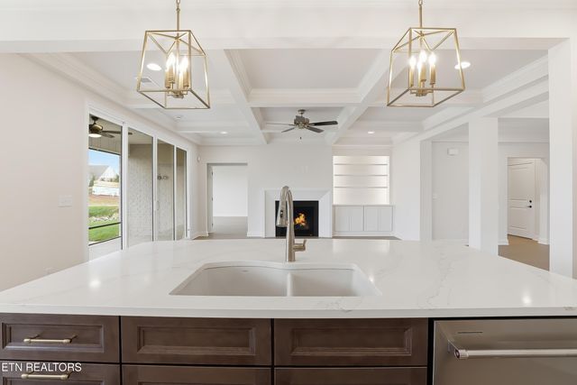 923 Sweatleaf, Knoxville, TN 37934