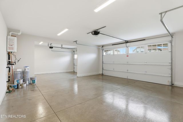 923 Sweatleaf, Knoxville, TN 37934