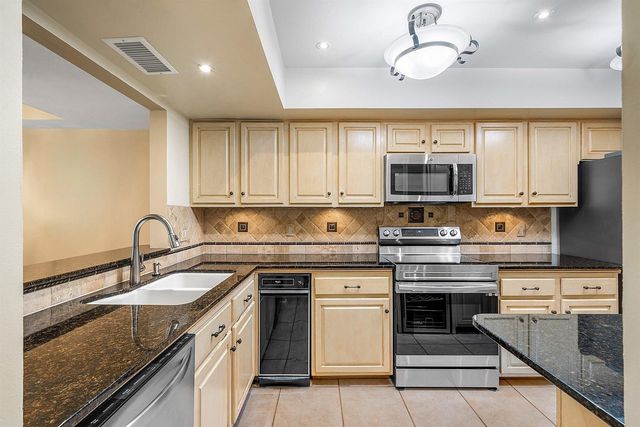 5664 Santiago Circle, Boca Raton, FL 33433