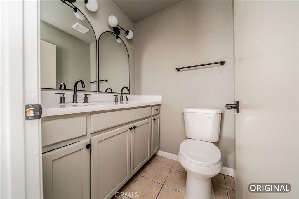 Image 10 of property listing at 6239 Woodpine Avenue, San Bernardino, CA 92407