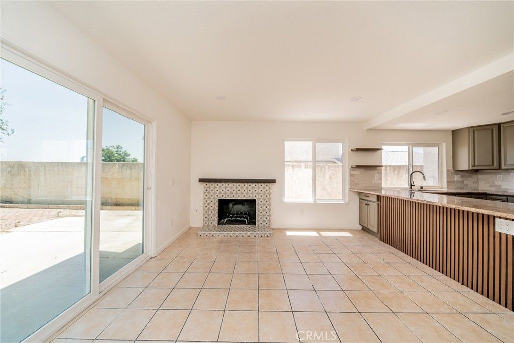Image 13 of property listing at 6239 Woodpine Avenue, San Bernardino, CA 92407