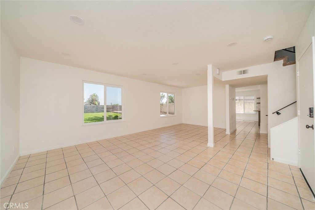Image 4 of property listing at 6239 Woodpine Avenue, San Bernardino, CA 92407