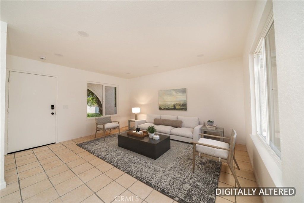 Image 6 of property listing at 6239 Woodpine Avenue, San Bernardino, CA 92407