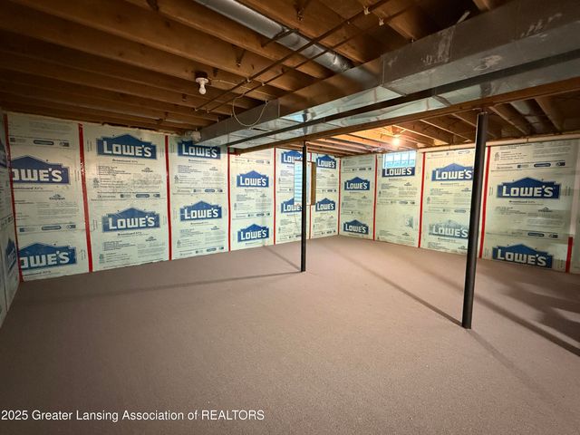 6820 Richard Road, Lansing, MI 48911