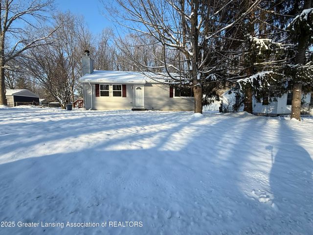 6820 Richard Road, Lansing, MI 48911