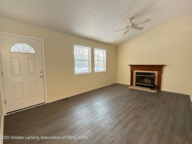 6820 Richard Road, Lansing, MI 48911