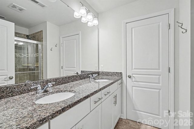 2447 Diplomat Lane, Charlotte, NC 28210