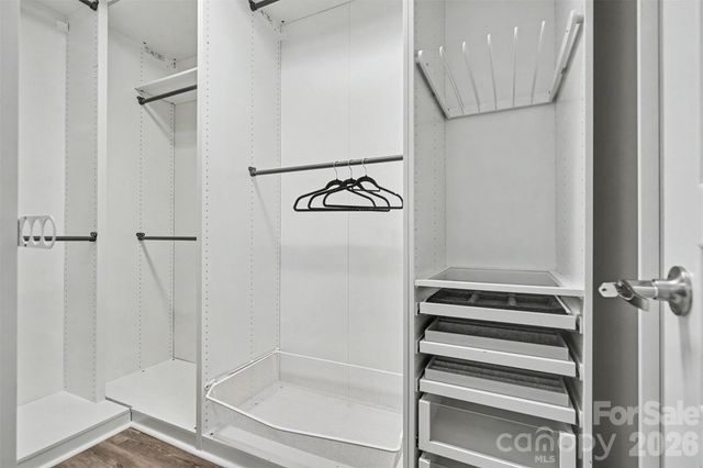 2447 Diplomat Lane, Charlotte, NC 28210