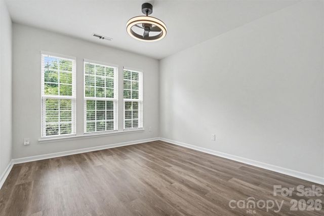 2447 Diplomat Lane, Charlotte, NC 28210
