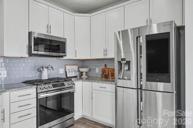 2447 Diplomat Lane, Charlotte, NC 28210