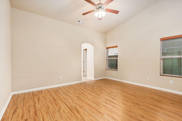 5311 N Tisha Avenue, Fresno, CA 93723