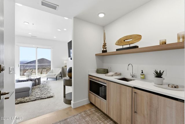 2752 W High Mountain Road 1901, Park City, UT 84098