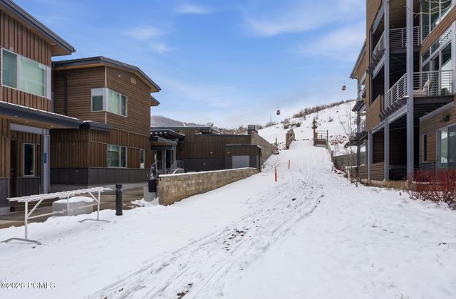 2752 W High Mountain Road 1901, Park City, UT 84098