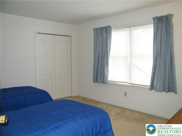 322 Surrey Place 322, Macungie Boro, PA 18062