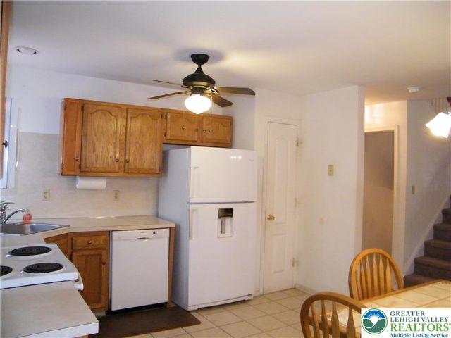 322 Surrey Place 322, Macungie Boro, PA 18062