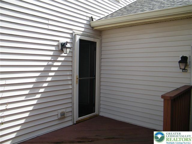 322 Surrey Place 322, Macungie Boro, PA 18062