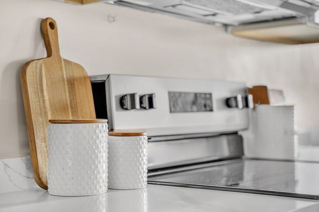 127 Centre St 405, Brockton, MA 02302