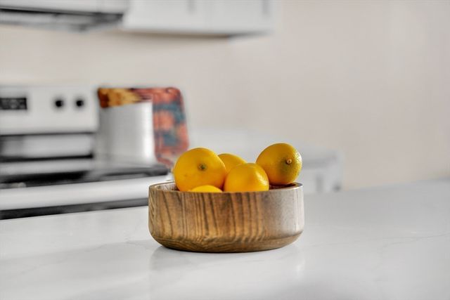 127 Centre St 405, Brockton, MA 02302