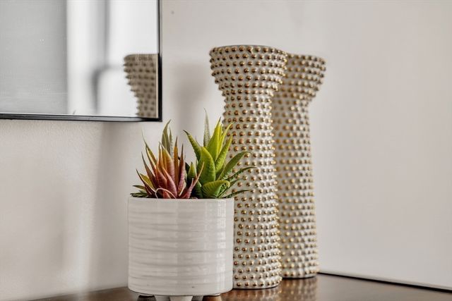 127 Centre St 405, Brockton, MA 02302