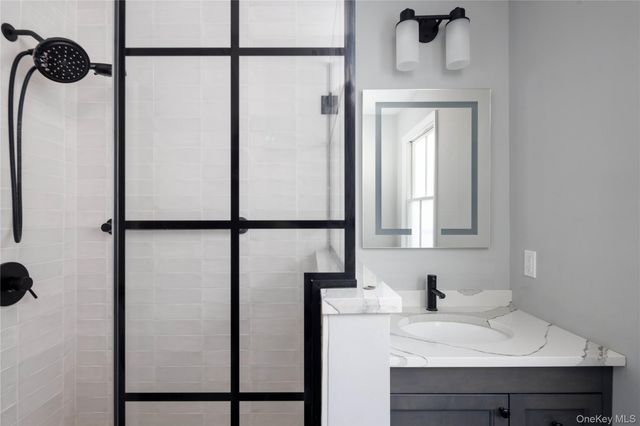 1400 Calves Neck Road, Southold, NY 11971